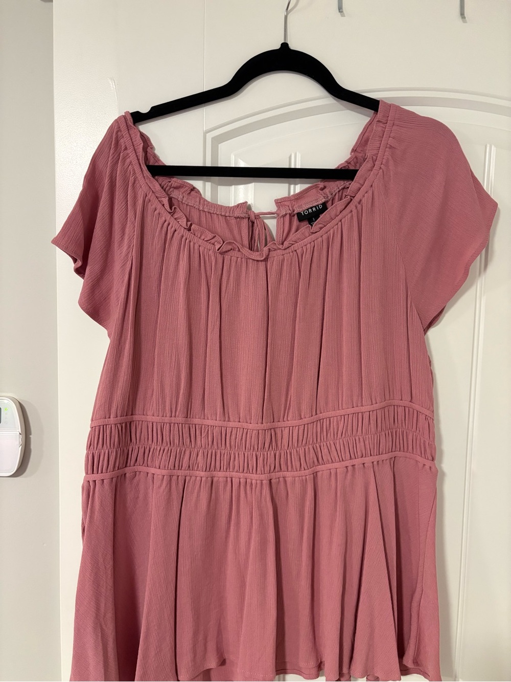 torrid dusty rose ruffled scoop peasant top